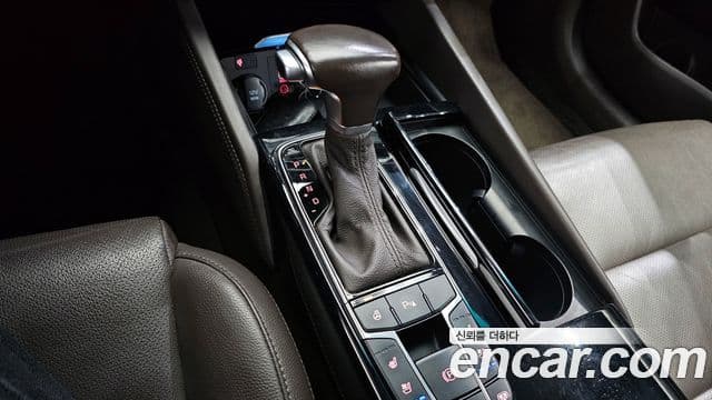 Kia All New K7 Noblesse, 2016 9
