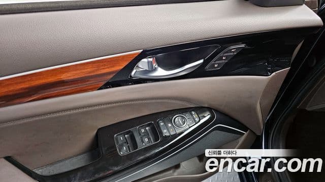 Kia All New K7 Noblesse, 2016 17