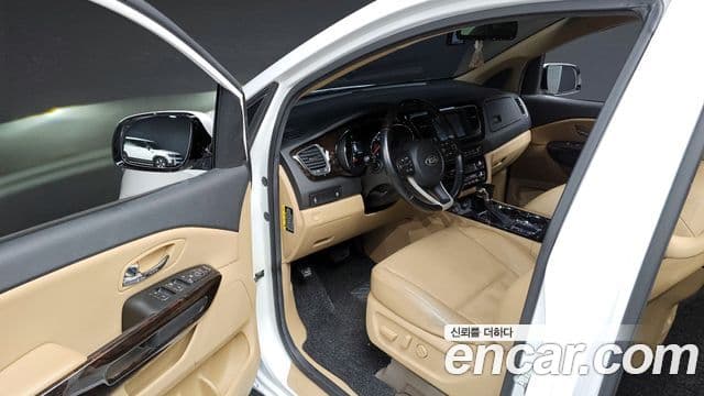 Kia The / новый New Carnival Prestige, 2019 11