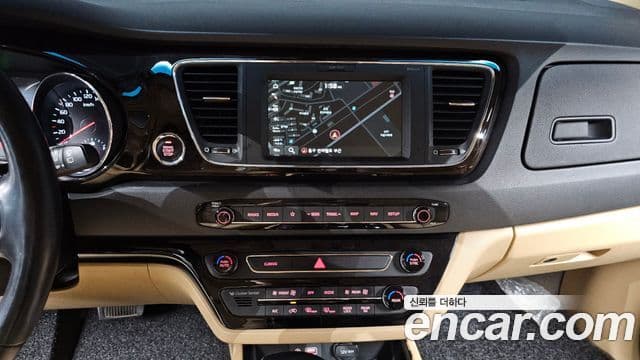 Kia The / новый New Carnival Prestige, 2019 15