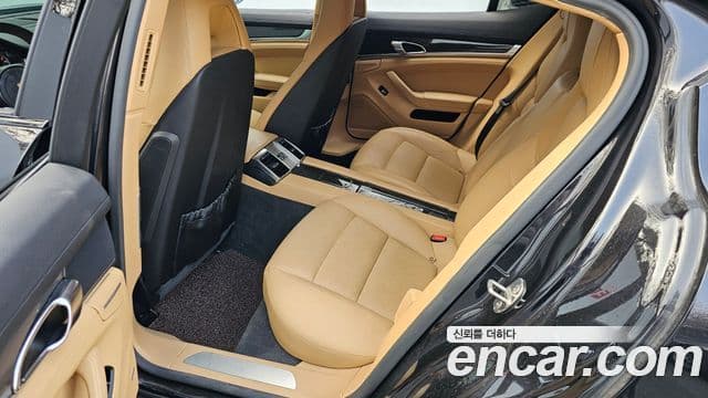 Porsche Panamera 3.6 AWD Platinum Edition, 2013 13