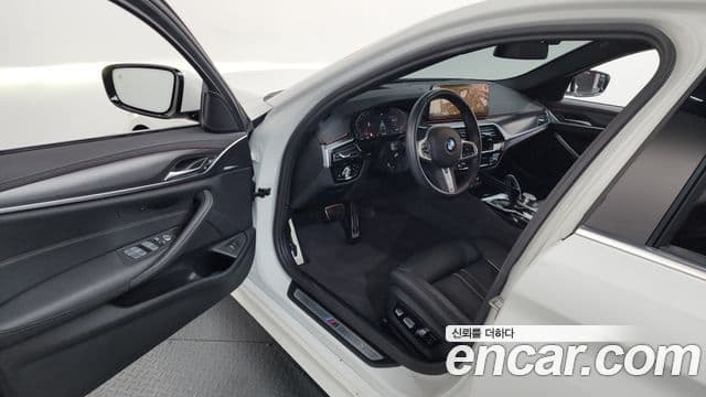 BMW 5시리즈 (G30) 520i M Sport, 2023 10