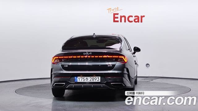 Kia K5 гибрид 3세대 Signature, 2023 4