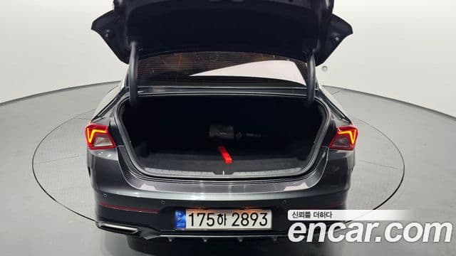 Kia K5 гибрид 3세대 Signature, 2023 20