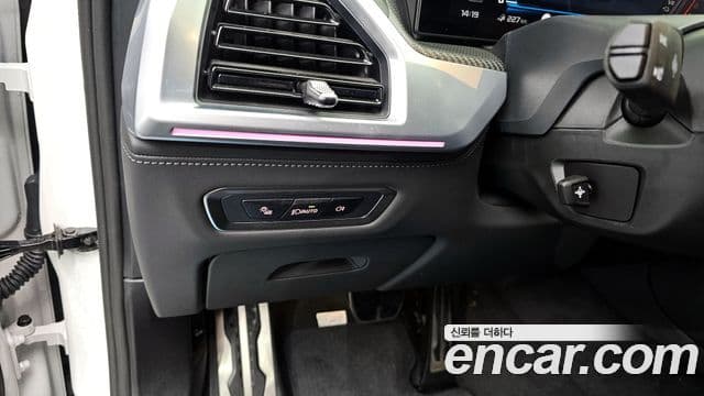 BMW XM (G09), 2024 13