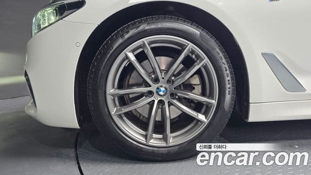 BMW 5시리즈 (G30) 520i M Sport, 2020 все фото