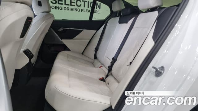 BMW 5시리즈 (G60), 2025 9