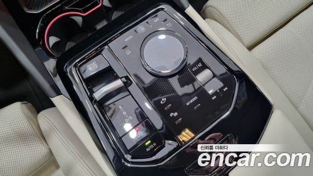 BMW 5시리즈 (G60), 2025 14