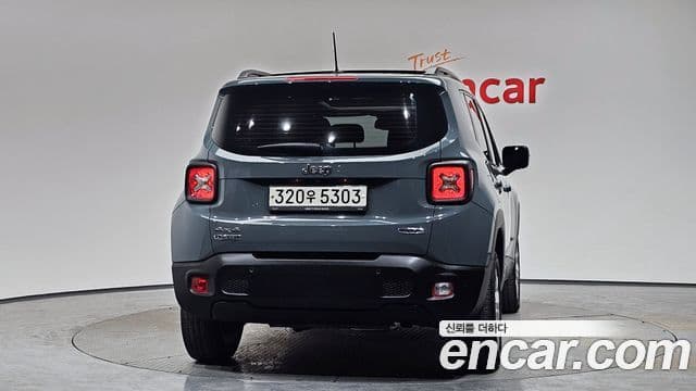 Jeep Renegade 2.0 дизель Longitude AWD, 2016 4