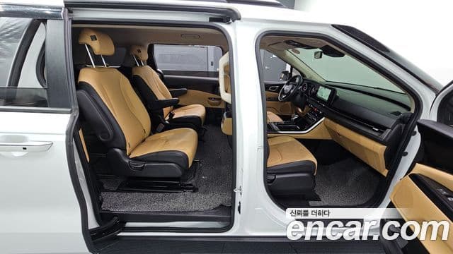Kia Carnival 4세대 Prestige, 2022 11