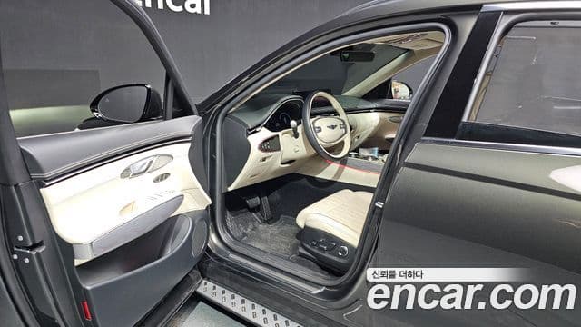 Genesis GV70, 2024 10