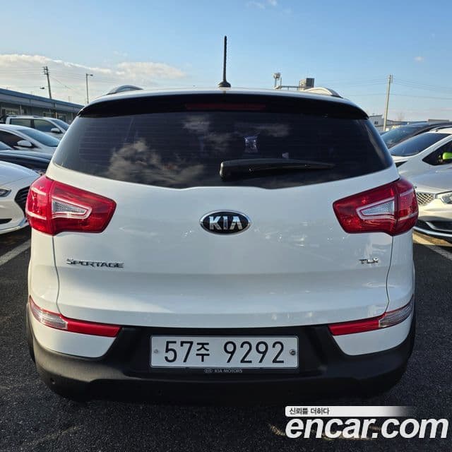 Kia Sportage R Premium, 2013 4