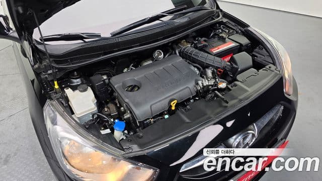 Hyundai Accent(новый кузов / новое поколение) Premier, 2013 6