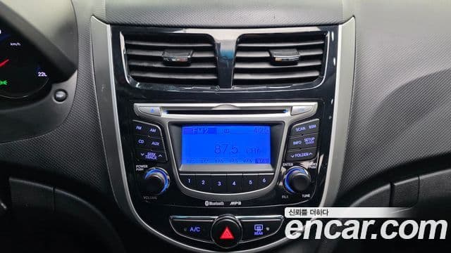 Hyundai Accent(новый кузов / новое поколение) Premier, 2013 15