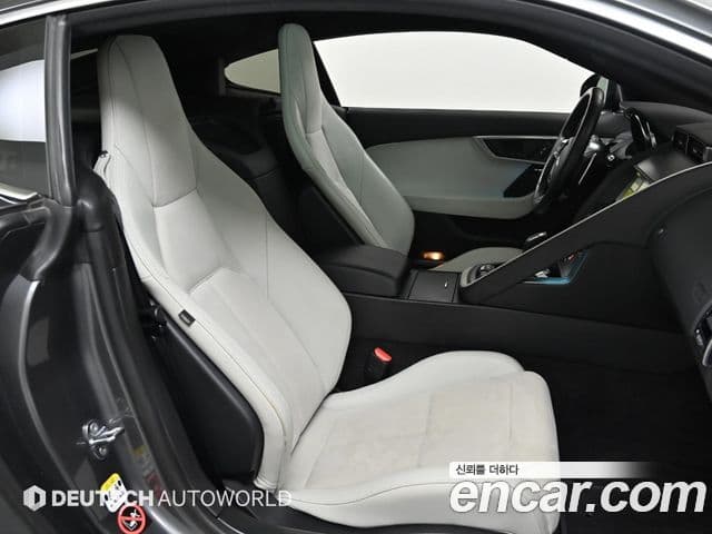 Jaguar F-TYPE X152, 2019 10