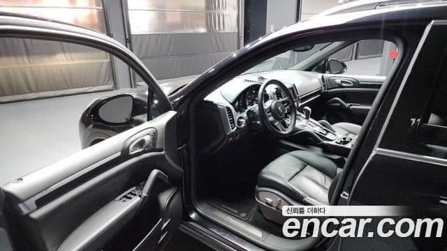 Porsche New Cayenne 958, 2015 10