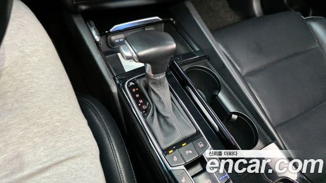 Kia All New K7 3.0 LPI Luxury (арендный автомобиль), 2019 9