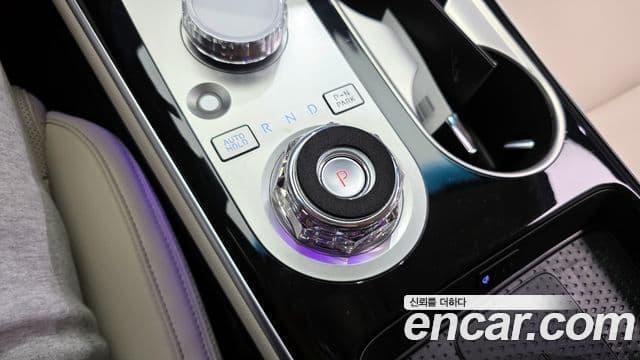 Genesis GV70, 2025 9