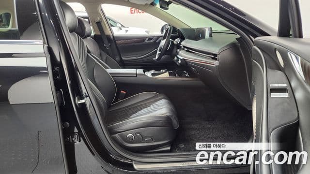 Genesis G80 (RG3) бензин 2.5 турбо AWD, 2024 11