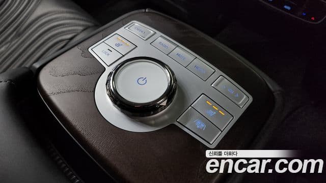 Genesis G80 (RG3) бензин 2.5 турбо AWD, 2024 19