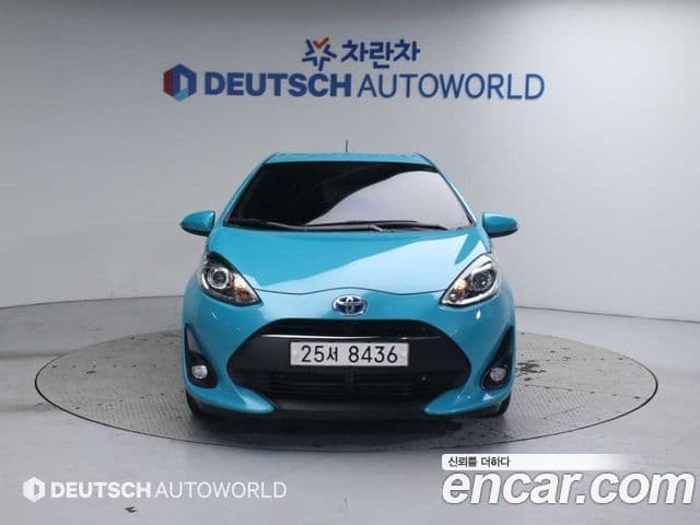 Toyota 프리우스 C, 2018 3