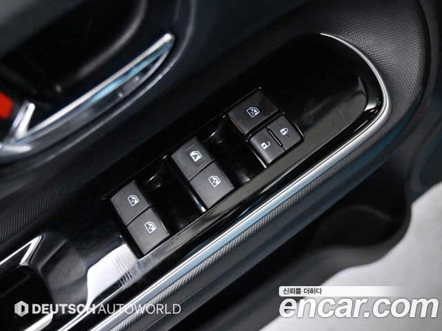 Toyota 프리우스 C, 2018 15