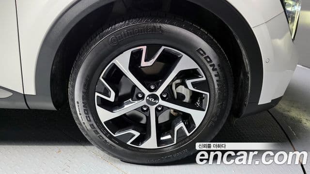 Kia Sportage 5세대 гибрид Signature Gravity 2WD, 2022 все фото