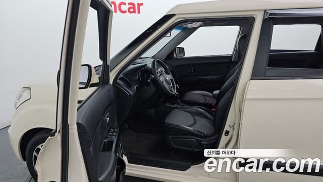 Kia Soul Safety, 2011 10