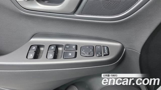 Hyundai Kona Modern Art, 2019 12