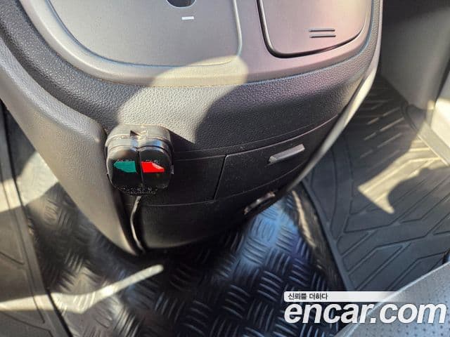 Hyundai Grand Starex CVX Luxury, 2015 15