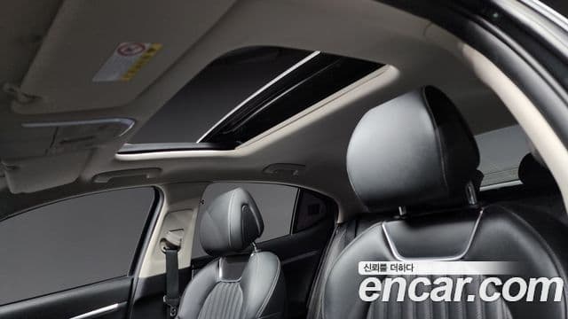 Genesis G70 Elite, 2019 17