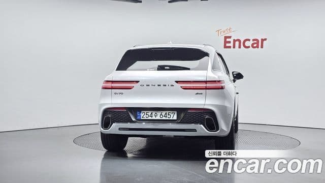 Genesis GV70, 2024 4