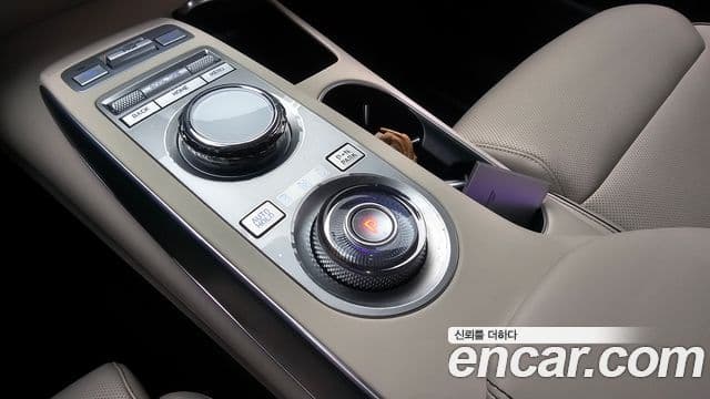 Genesis GV70, 2024 9