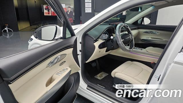 Genesis GV70, 2024 10