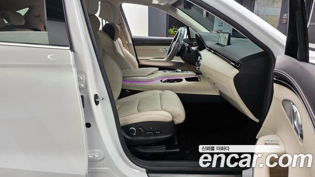 Genesis GV70, 2024 11