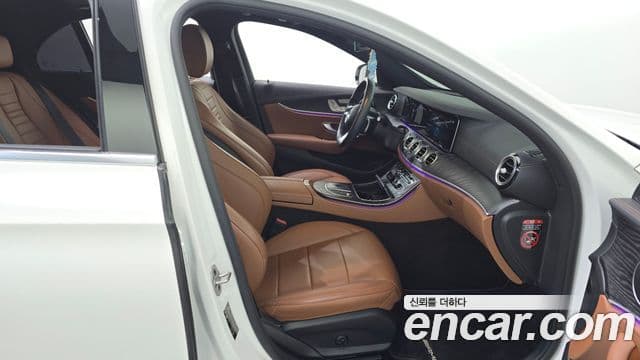 Mercedes-Benz E-класс W213 AMG Line, 2021 11