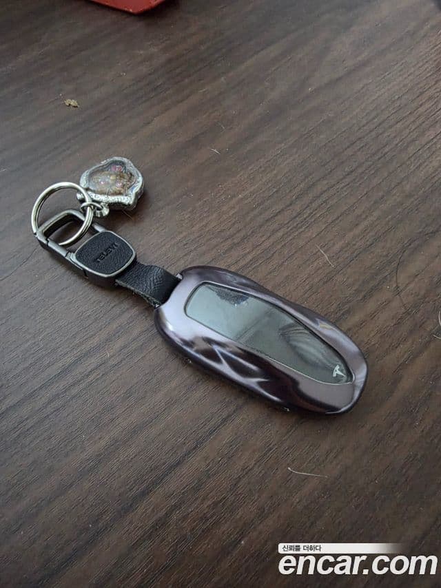 Tesla модель 3, 2025 16