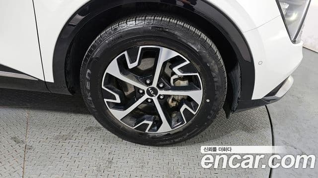 Kia Sportage 5세대 гибрид Signature 2WD, 2022 все фото