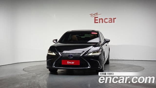 Lexus ES300h 7세대 Luxury Plus, 2019 3