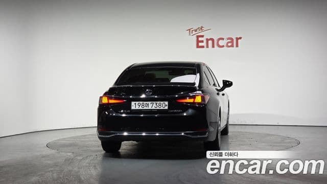 Lexus ES300h 7세대 Luxury Plus, 2019 4