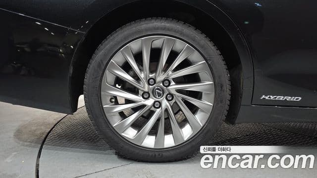 Lexus ES300h 7세대 Luxury Plus, 2019 все фото