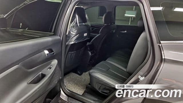 Hyundai The / новый New Santa Fe Exclusive, 2023 9