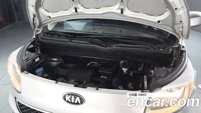 Kia Ray фургон / люксовая версия, 2013 6