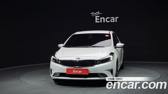 Kia The / новый New K3 Style, 2018 3