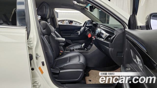 KG모빌리티(SsangYong) Korando EV (이모션) E5, 2022 11