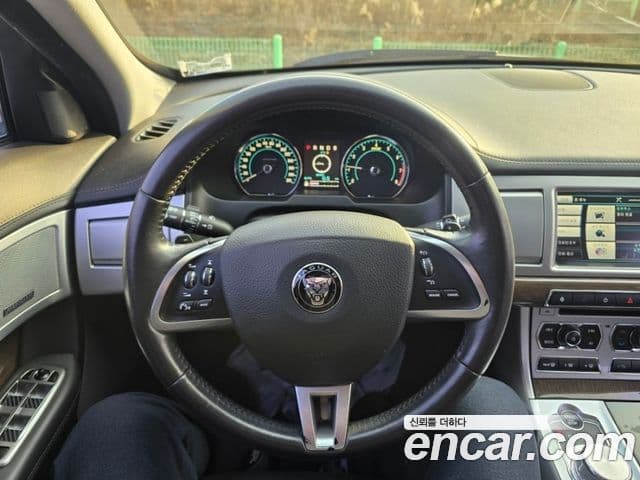 Jaguar New XF X250, 2015 20