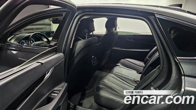 Genesis G80 (RG3) бензин 2.5 турбо 2WD, 2021 12