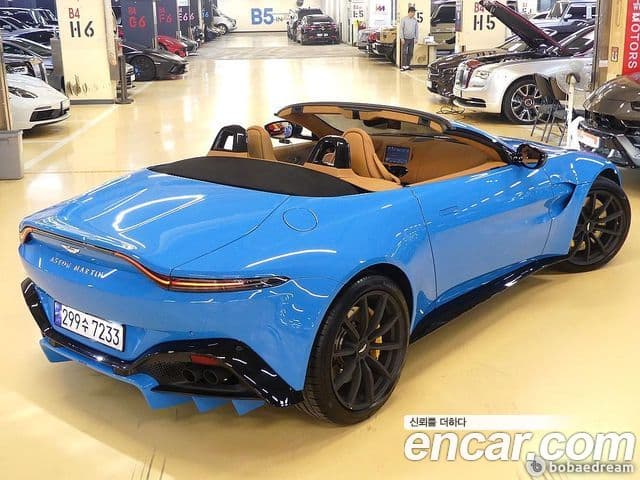 Aston Martin 밴티지 2세대 4.0 V8 Roadster, 2022 2