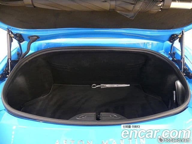 Aston Martin 밴티지 2세대 4.0 V8 Roadster, 2022 9