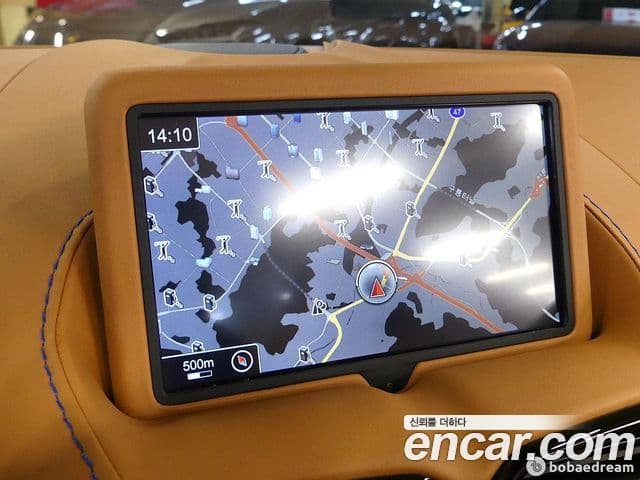 Aston Martin 밴티지 2세대 4.0 V8 Roadster, 2022 13